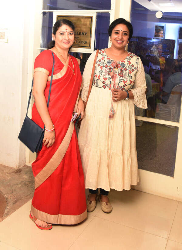 Kavitha Nair,Sona Nair (1)