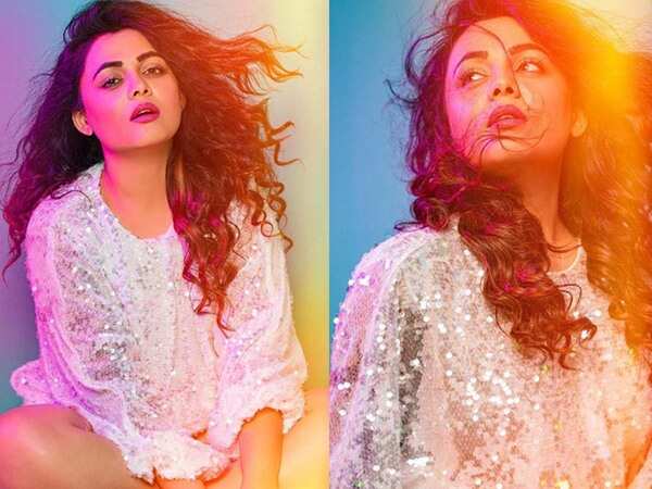 prartha.jpg white