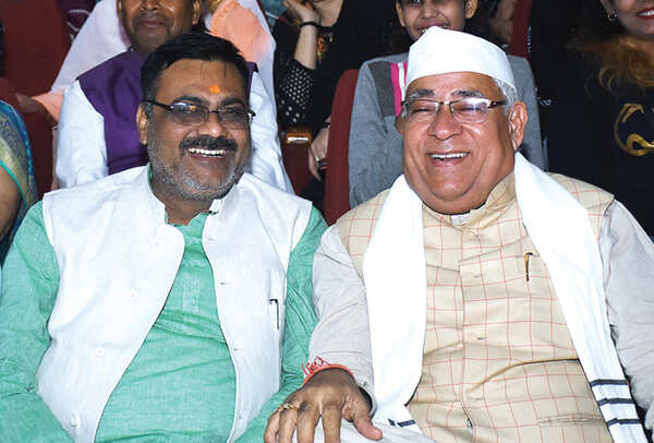 Arun Shukla (L) and Nanak Chand Lakhmani (BCCL/ Vishnu Jaiswal)