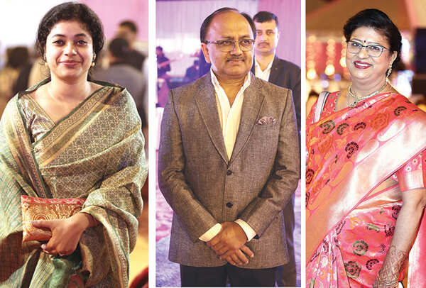 (L) Piyu Chaudhri (C) Siddharth Nath Singh (R) Sweta Agarwal (BCCL/ Aditya Yadav)