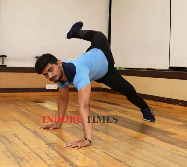 Scorpion turn by trainer Divyansh_edit