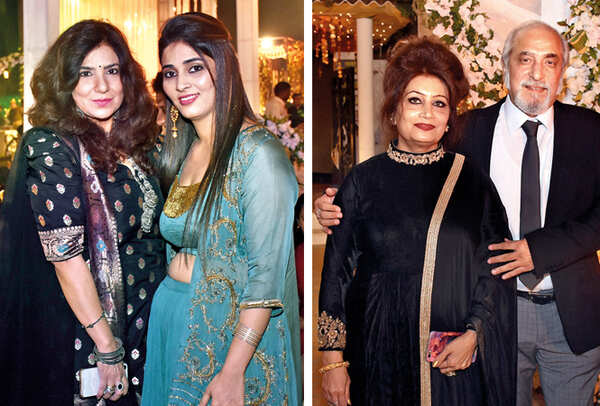 (L) Roma Bhalla and Suhana Kalra (R) Sangeeta and Sunil Kalra (BCCL/ Vishnu Jaiswal)