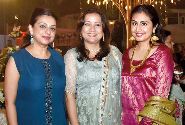 (L-R) Trisha, Diksha Singh and Pukhraj Neogi (BCCL/ Vishnu Jaiswal)