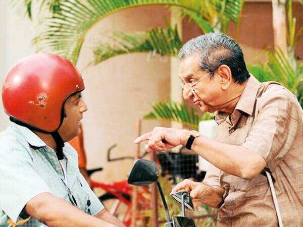 HT13GOLLAPUDI-DHONI