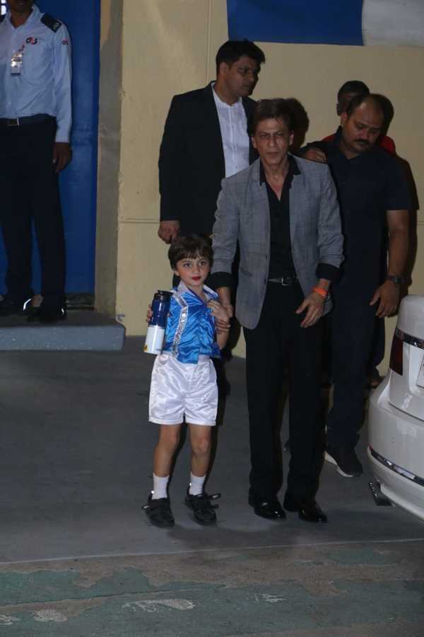 Photos: AbRam Khan Looks Absolutely Adorable As He Poses With Daddy ...