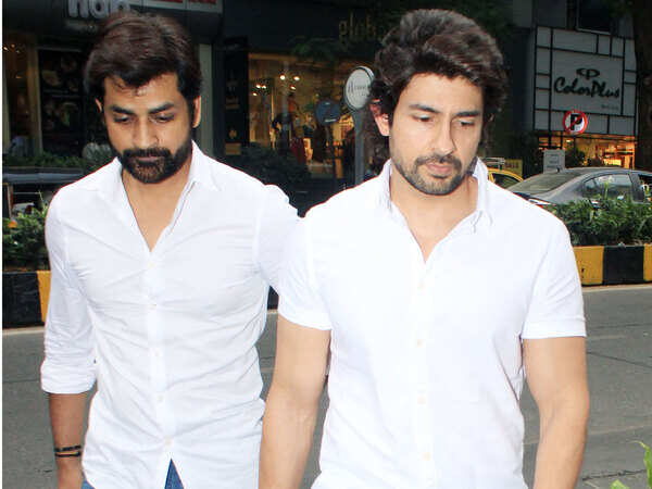 manish-hussein