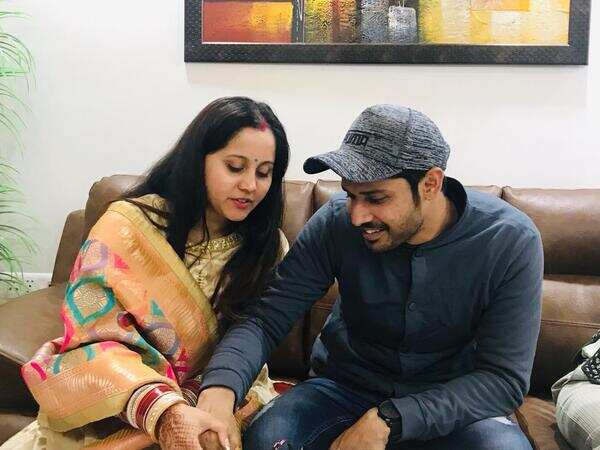 Apeksha Dandekar and Abhishek Sharma