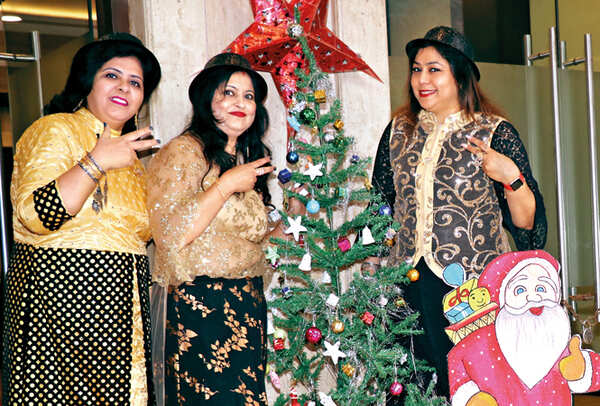 (L-R) Varsha Lalwani, Payal Rajwani and Manisha Kishnani (BCCL/ Unmesh Pandey)