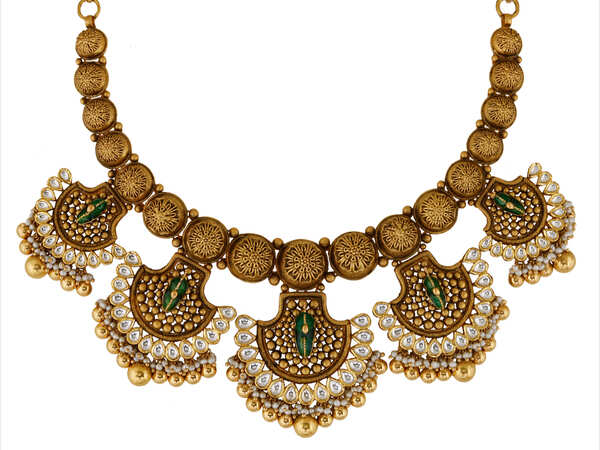 Gold jewellery by Mahesh Notandass