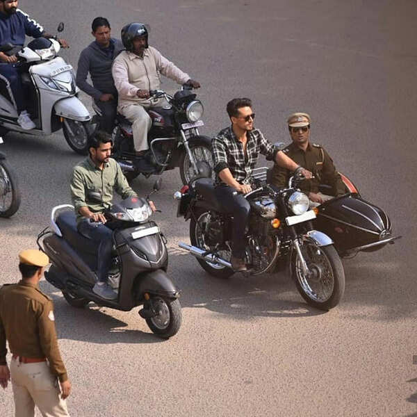 Baaghi-3-LEAKED-pictures-of-Tiger-Shroff-and-Riteish-Deshmukh-from-Jaipur-schedule-Shraddha-Kapoor-to-kickstart-shoot-today