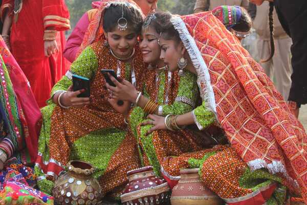 Selfie mania