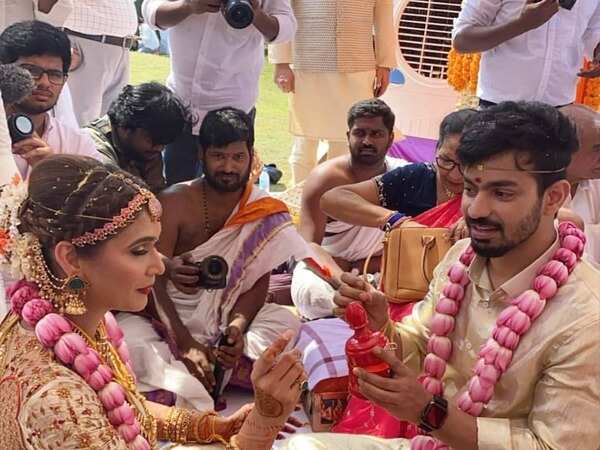 Bigg Boss Tamil season 2 fame Mahat Raghavendra marries longtime girlfriend Prachi Mishra