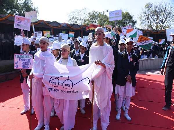 Students dressed as Mahatama Gandhi