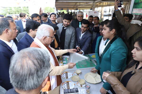 Exhibition of eco-friendly products enthrals audience