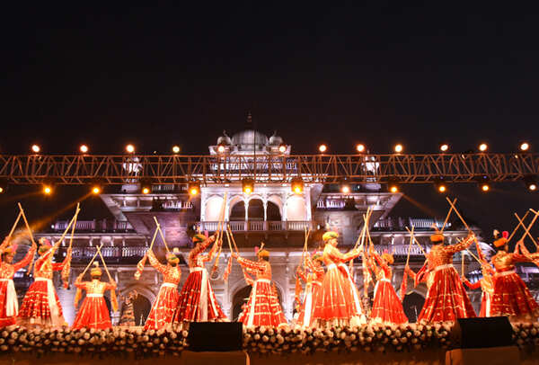 folk performance