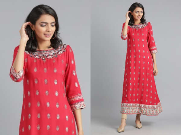 W red kurta anarkali
