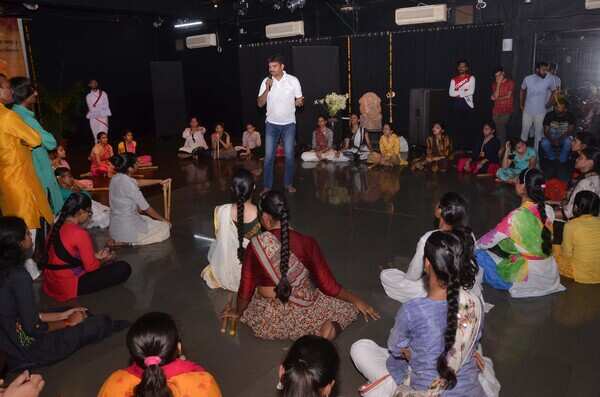 Lec Dem on Maniyaaro and shaurya Raas 3