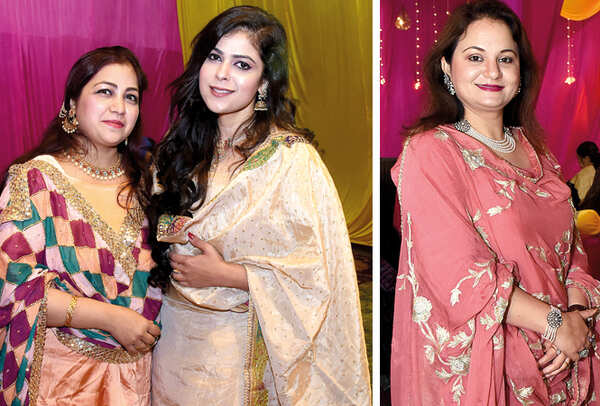 (L) Fatima Asra and Roshanara Ahmad (R) Saima Ahmad (BCCL/ Vishnu Jaiswal)
