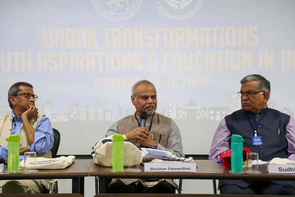 Prof Bhushan Patwardhan (in center) speaking at the event(1)