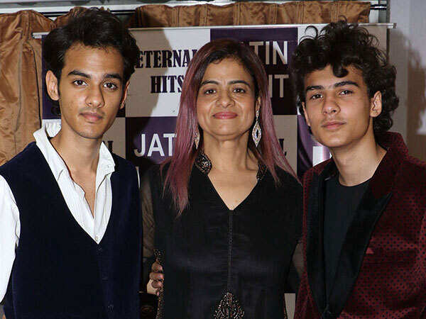 Jatin-Lalit perform on stage together after 14 years | Hindi Movie News ...