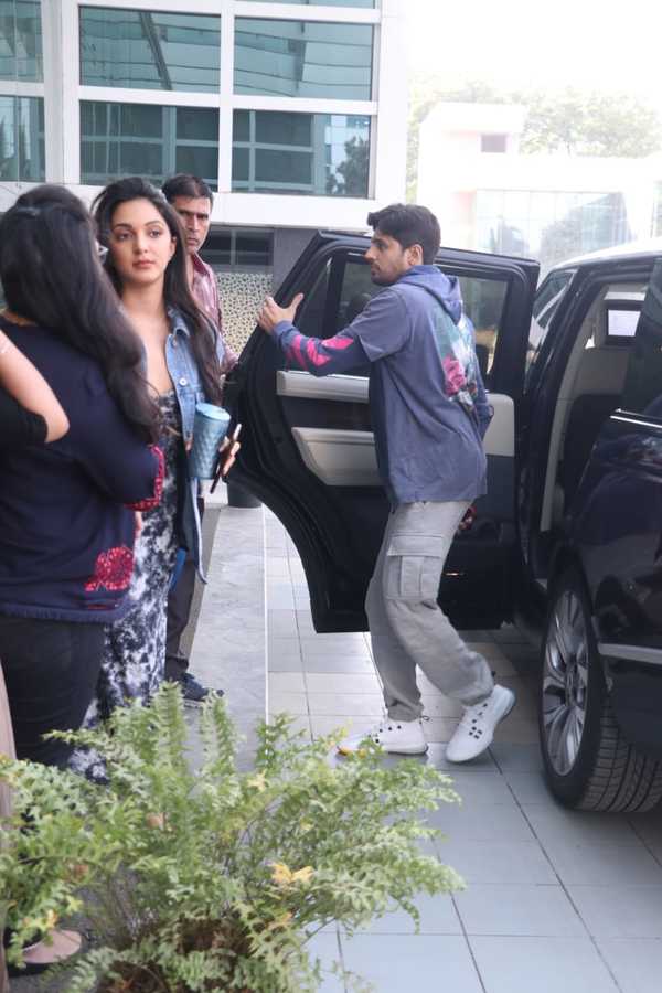 Ranbir Kapoor snapped at the old office of Dharma Productions