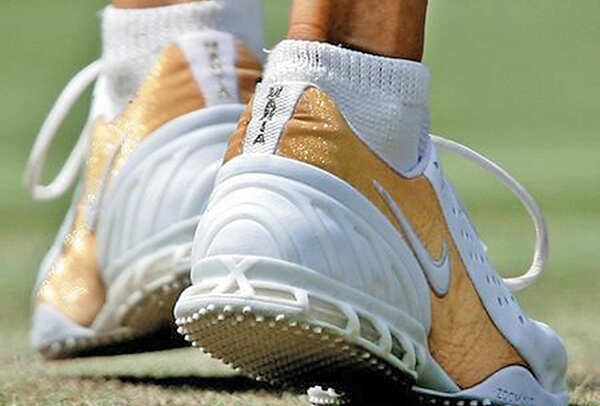 Fashion-gold-shoes2