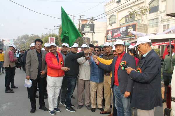 Run flagged off by SP Traffic Bareilly, Subhash Chandra Gangwar
