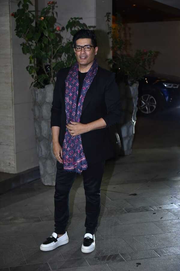 Coolie No 1 wrap bash (3).