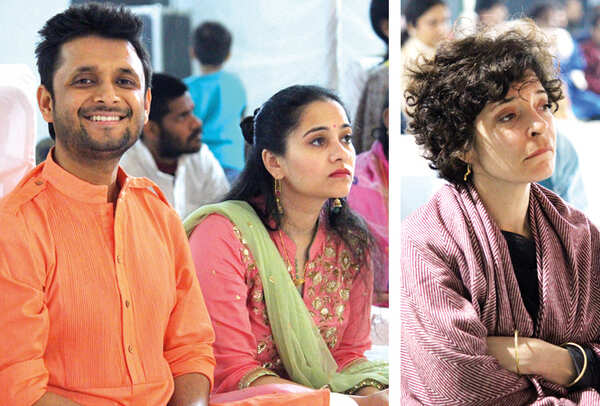 (L) Bhagirath and Khushbu Jalan (R) Kaisthina (BCCL/ Arvind Kumar)