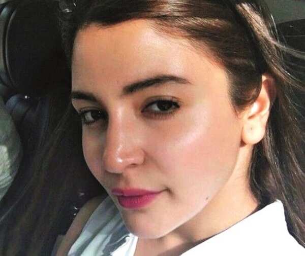 anushka_sharma_skin_care