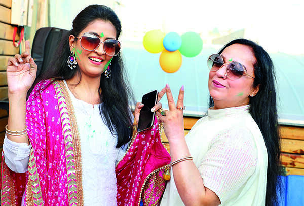 Ruchi (L) and Seema (BCCL/ Aditya Yadav)