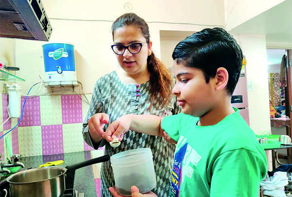 Hema Bhatia with her son Prajit Bhatia (BCCL)