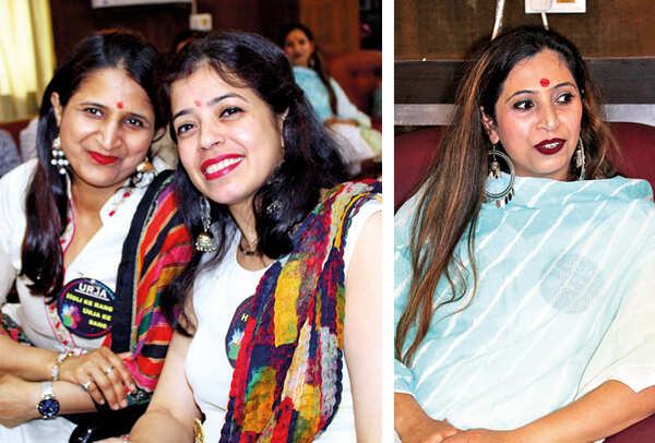 (L) Deetu and Saijal (R) Kiran (BCCL/ Arvind Kumar)