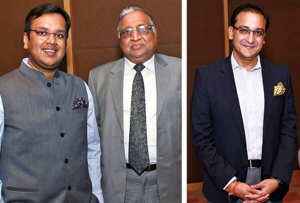 Shreevats Jaipuria (L)& Girija Shankar Agarwal with Vinamra Agarwal (BCCL/ Vishnu Jaiswal)