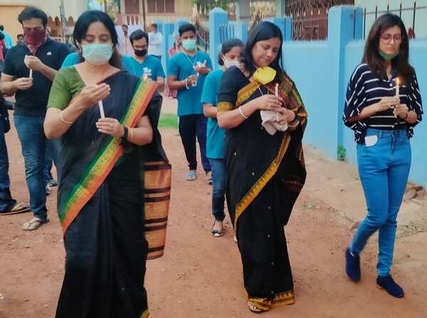 Anubha and Pushpa panda carry out protest march - Copy.