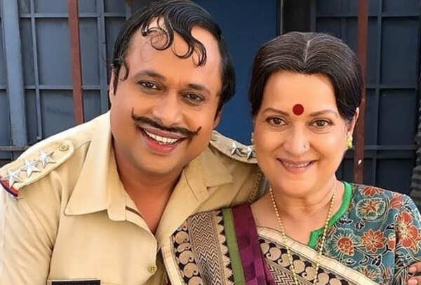 Himani Shivpuri & Yogesh Tripathi in Happu Ki Ultan Paltan (BCCL)