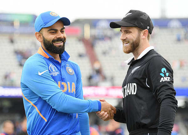 Virat Kohli and Kane Williamson shake hands before an India vs New Zealand match