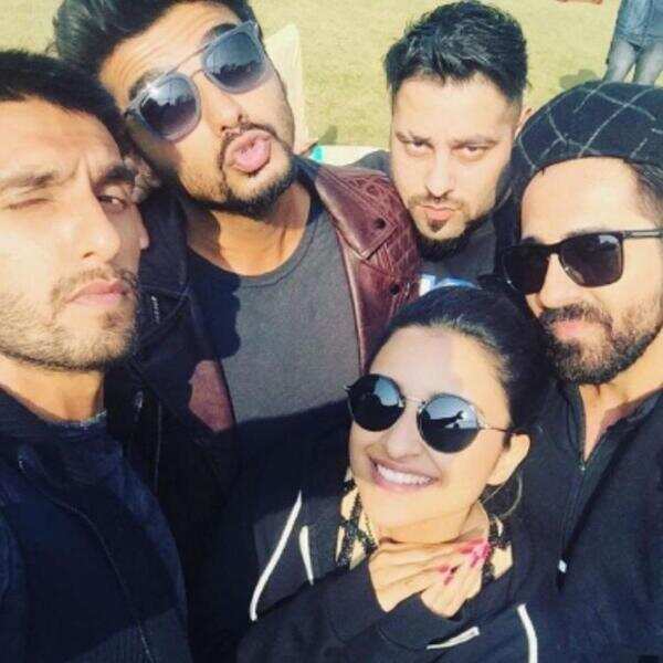 ranveer_singh_arjun_kapoor_parineeti_ayushmanns_goofy_expressions_captivating_throwback_photo (1)