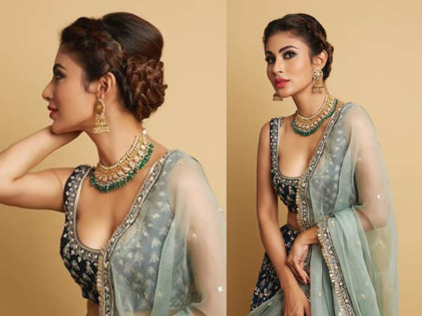 Mouni Roy in breathtaking lehenga looks like a desi princess in new  Instagram post - India Today