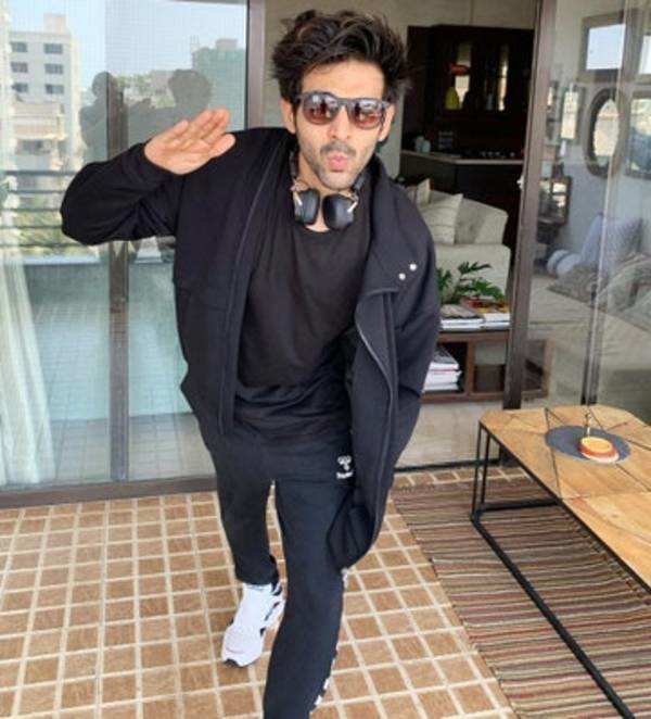 Here’s a sneak peek into Kartik Aaryan’s sweet and stylish apartment in ...