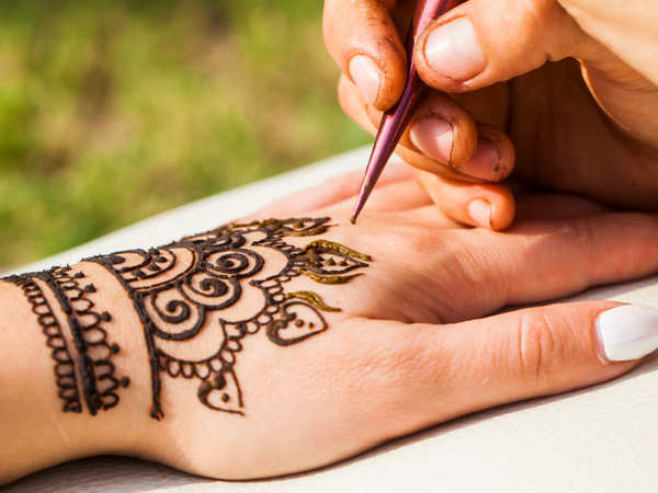 100+ Best Mehndi Captions For Instagram