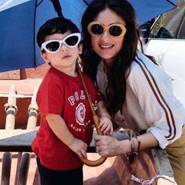 This Adorable Throwback Picture Of Kareena Kapoor Khan Twinning With