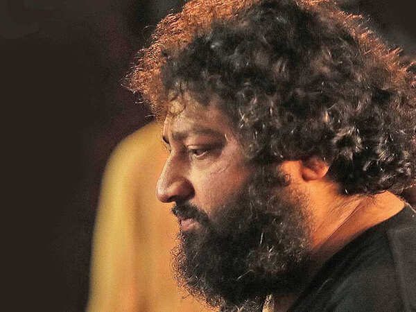 Lijo Jose Pellissery 1200