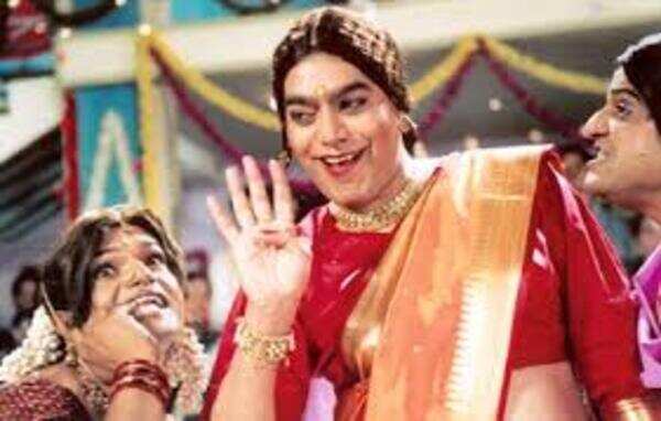 Ashutosh Rana as Shabnam Mausi