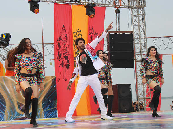 Prateik Jain shooting for a song (BCCL/ Arvind Kumar)