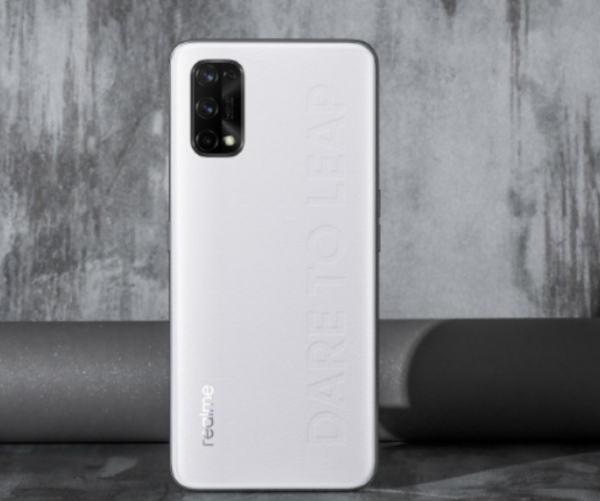 Realme Q2 will have a leather back panel, confirms company - Times