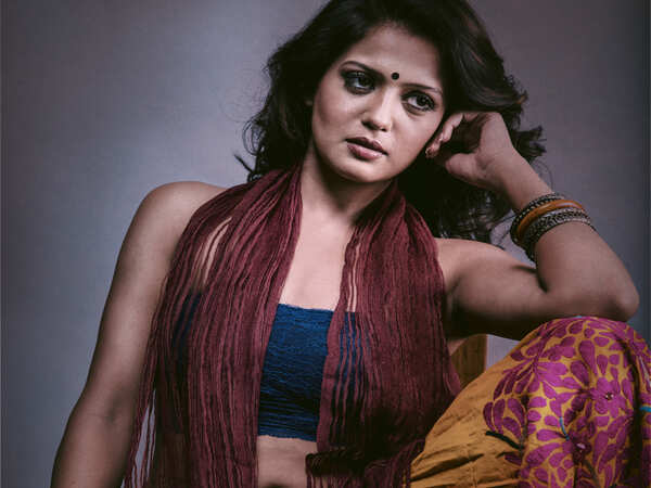 Gulki Joshi (2) (1)