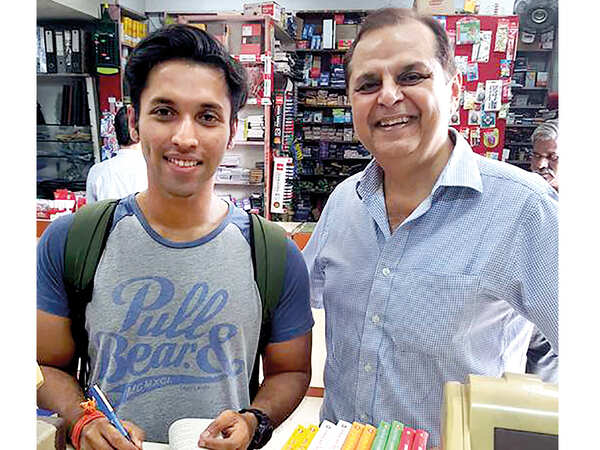 Lucknow s timeless romance with reading Lucknow News Times of India Lucknow s timeless romance with reading Lucknow News Times of India