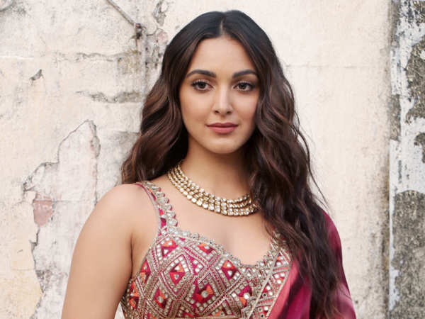 Kiara Advani just wore a sharara set as a sari and it could be your ...