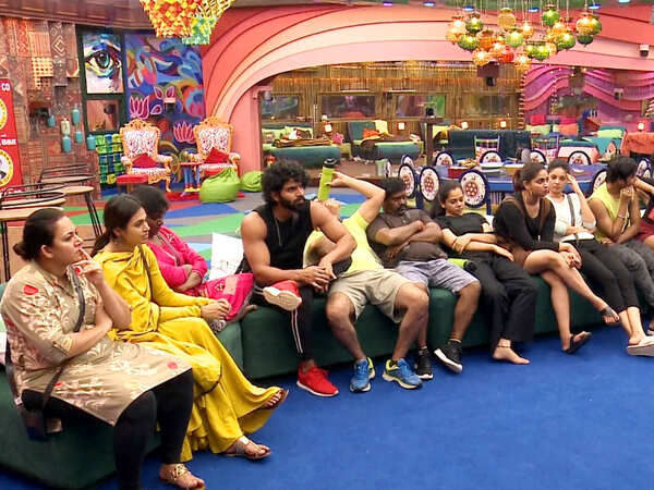Bigg Boss Tamil 4, Day 16, October 20, highlights: Balaji Murugadoss and Aajeedh Khalique have a physical fight; Bigg Boss announces new limitation in food and water